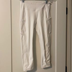 White lulu leggings size 6